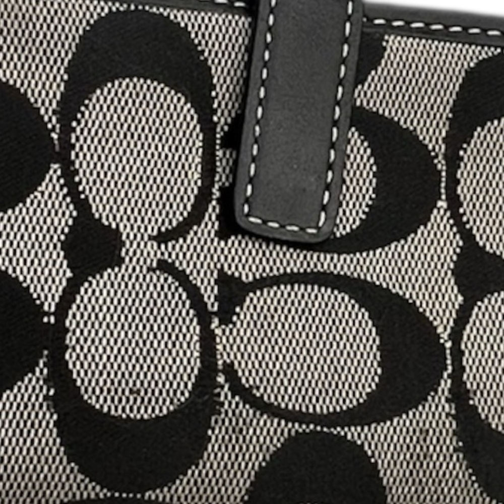 Coach Black and Gray Key & Card Holder with Signature Monogram - Picture 5 of 6